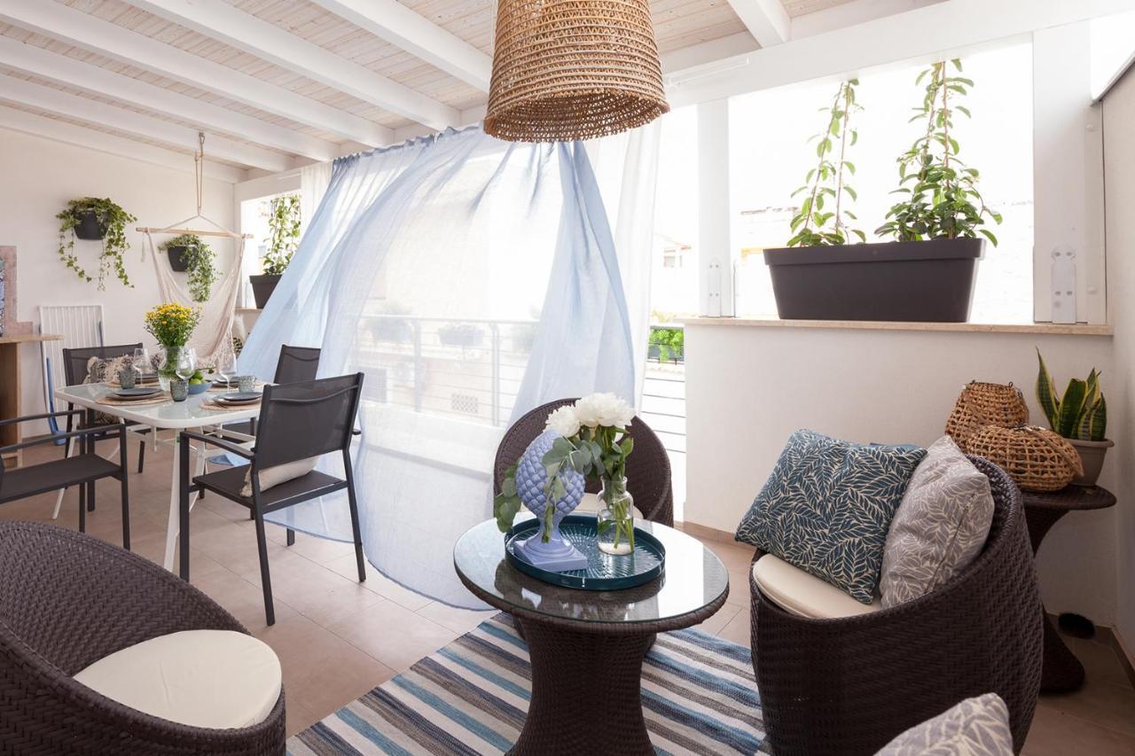 Holiday House Da Vinci Lägenhet Terrasini Exteriör bild